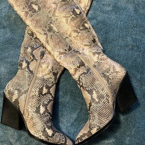 Dolce Vita Isobel 3.5" Heels Boots Snake Print Size 7
